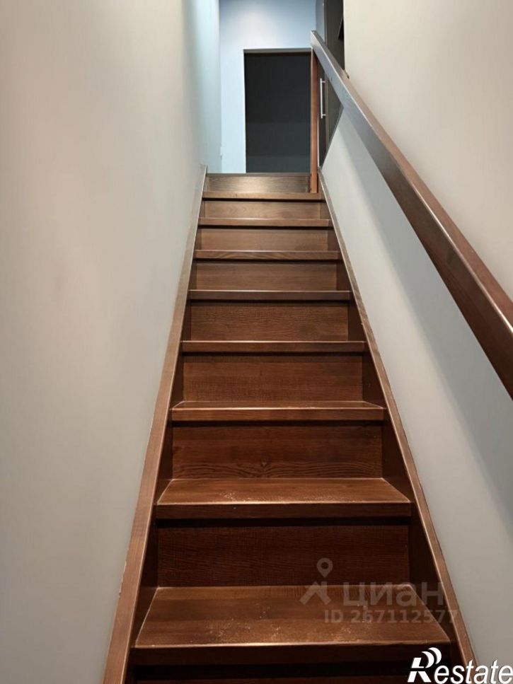 3-комн квартира Мостовой переулок, 3А,  д. 3А