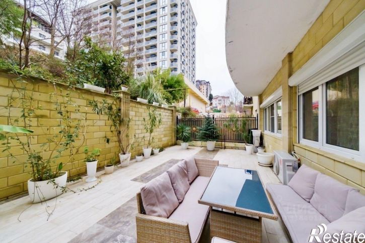 6-комн квартира ул Бытха, 2/5,  д. 2/5