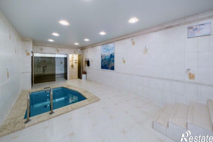 6-комн квартира ул Бытха, 2/5,  д. 2/5