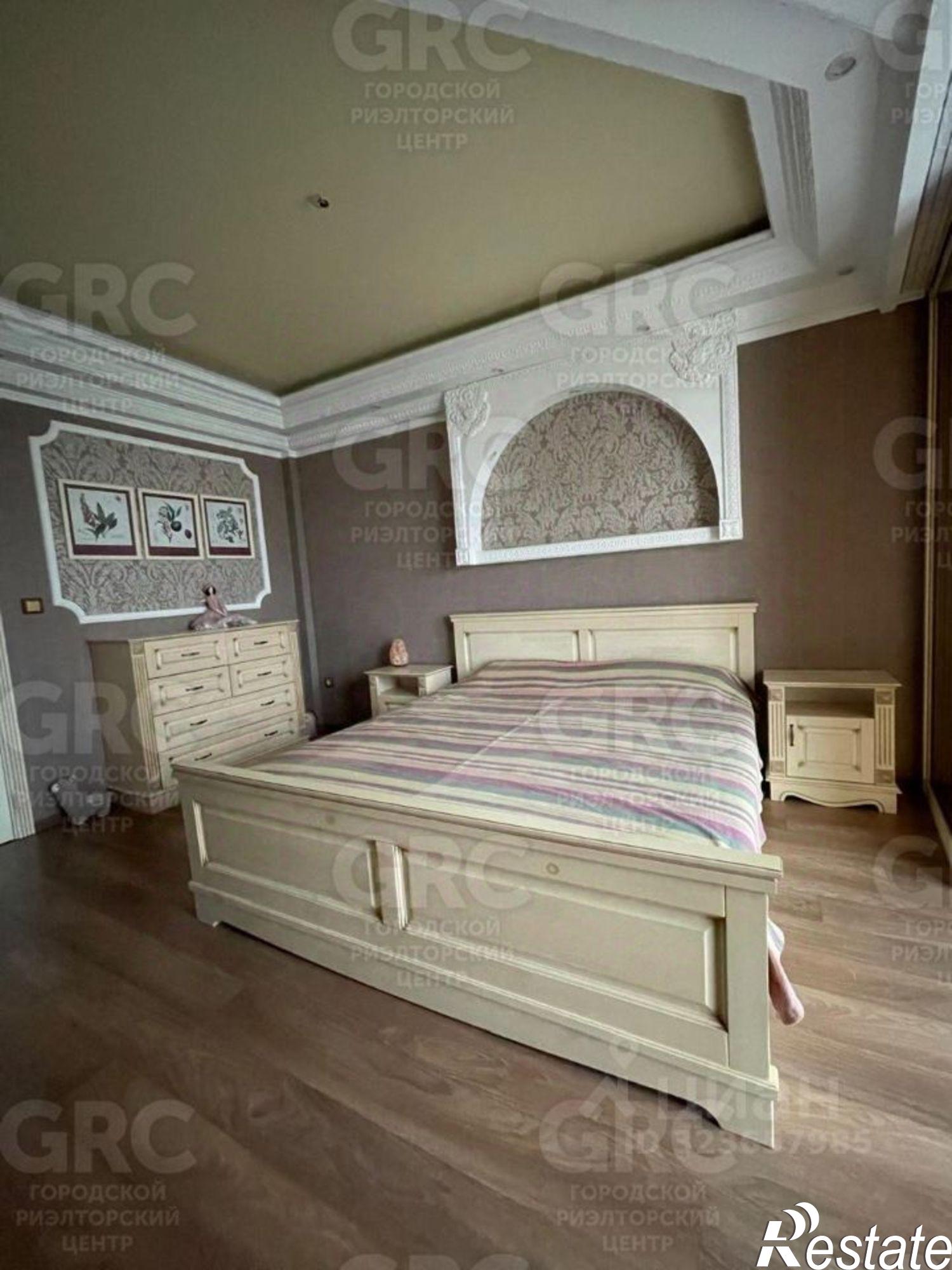 Купить квартиру за 40 000 000 рублей на Бамбуковая улица, 46