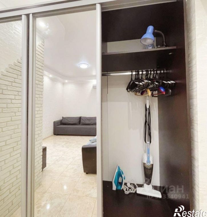 2-комн квартира улица Дмитриевой, 5,  д. 5