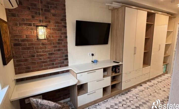 3-комн квартира Тепличная улица, 75,  д. 75