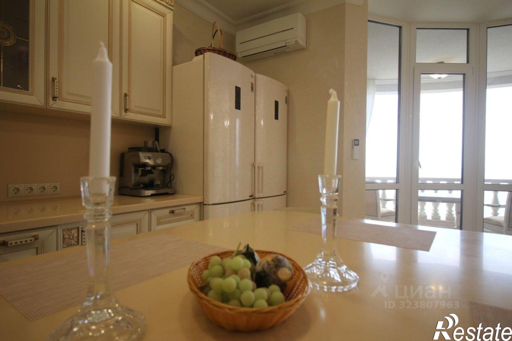 Купить квартиру за 21 000 000 рублей на Курортный проспект, 129