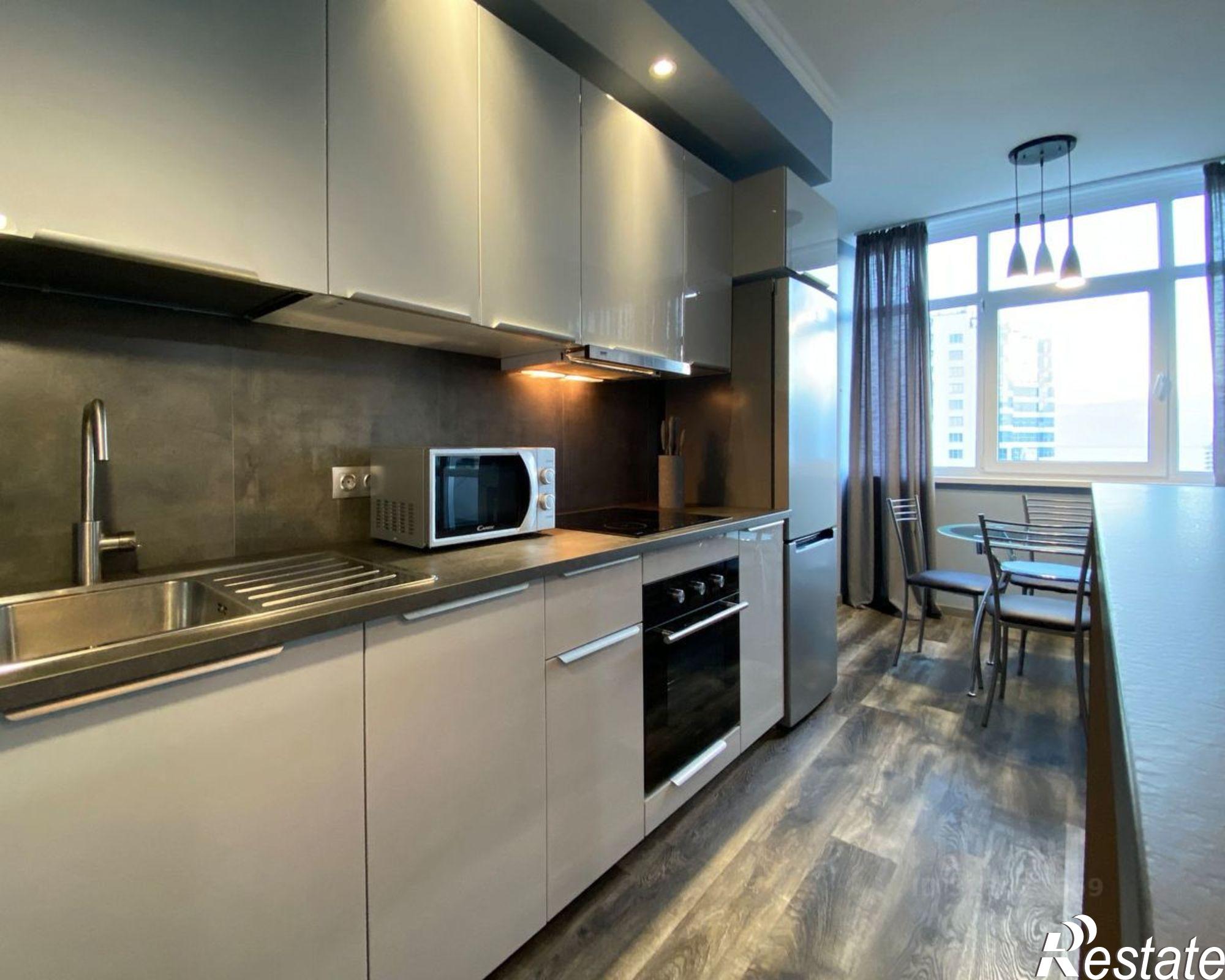 Сдать квартиру за 85 000 рублей на Депутатская улица, 10