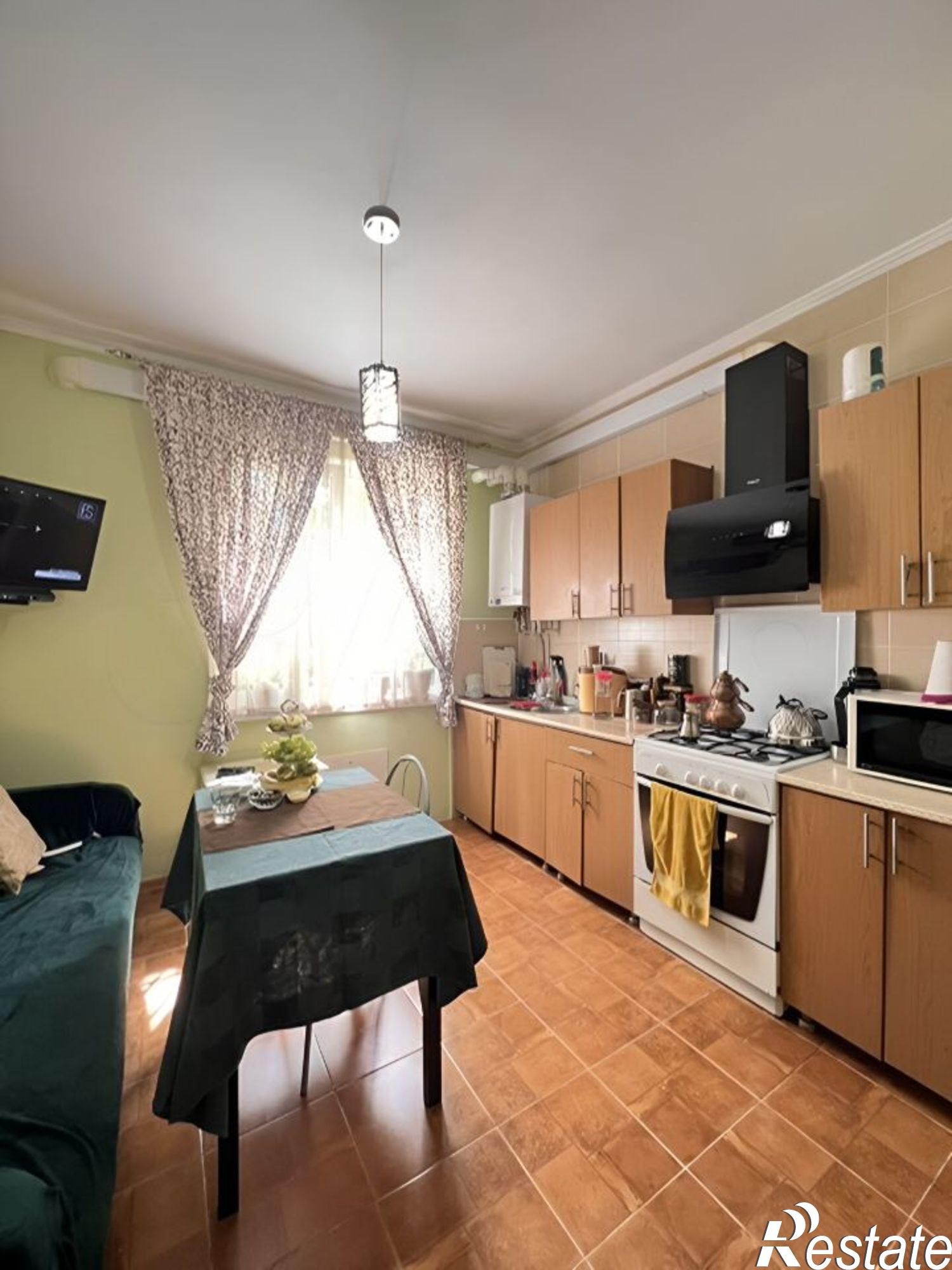 Купить квартиру за 10 100 000 рублей на ул Банановая, 2А