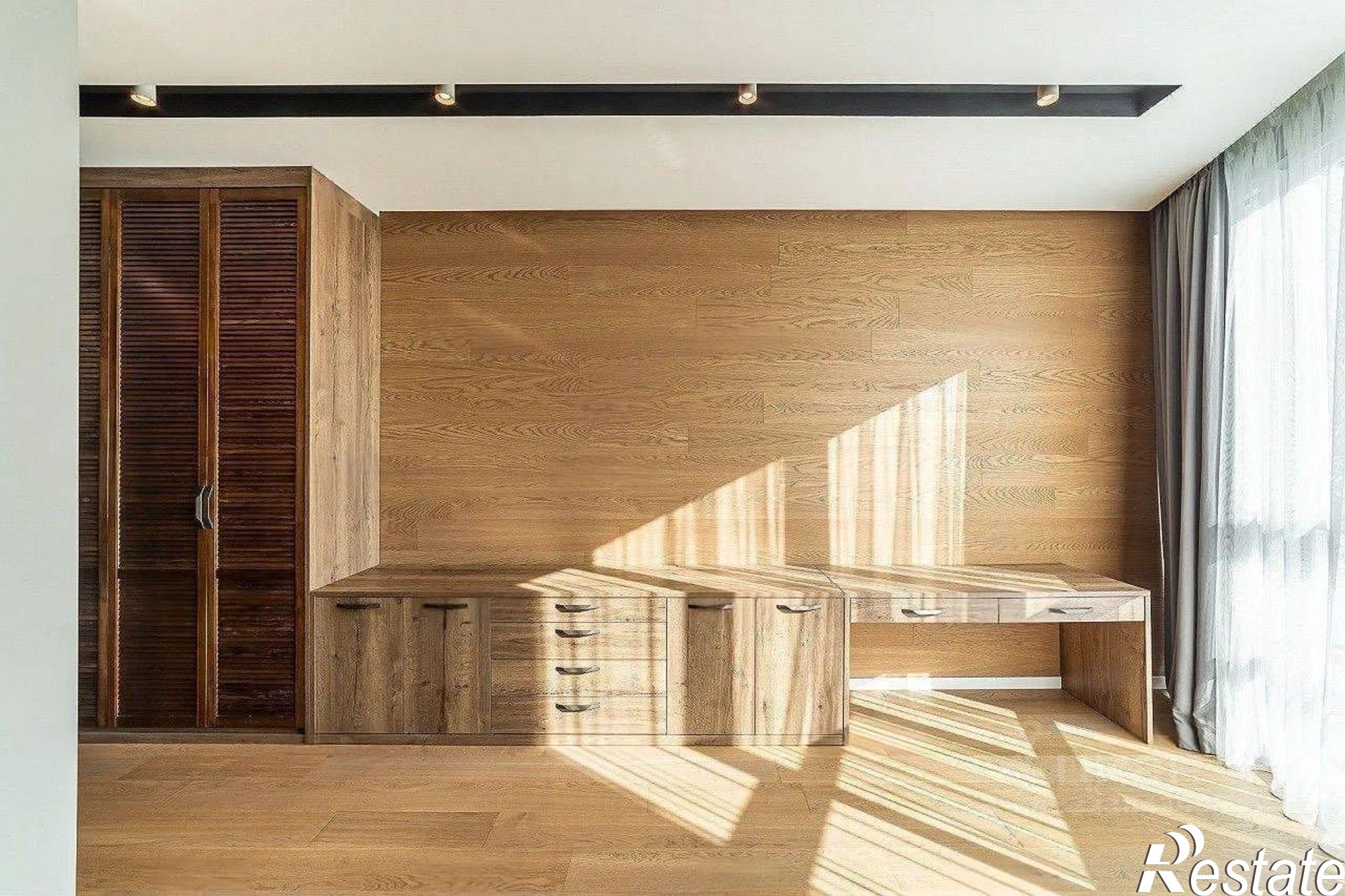 Купить квартиру за 85 000 000 рублей на Гагринская улица, 10