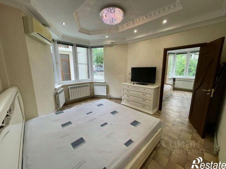 2-комн квартира Клубничная улица, 48,  д. 48