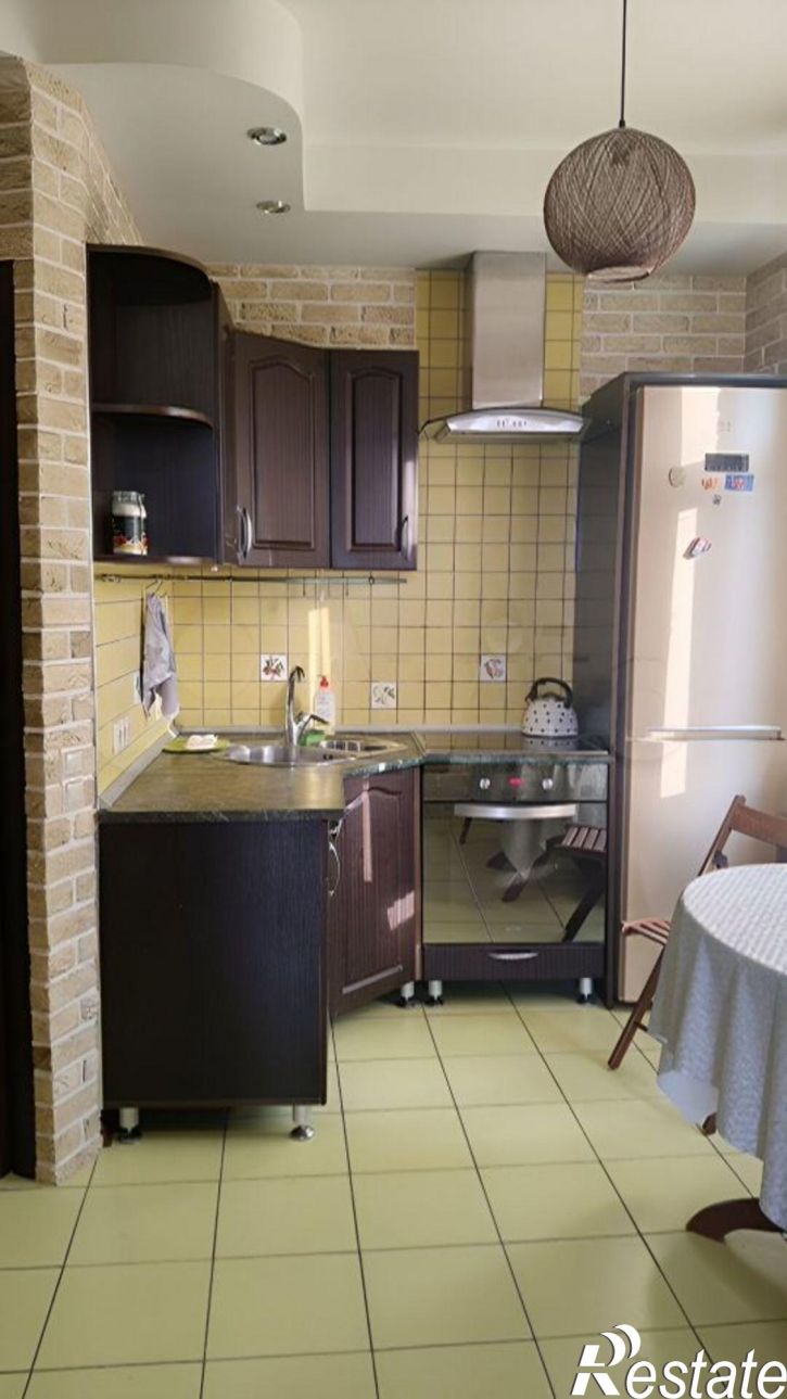 2-комн квартира Виноградная улица, 135/13,  д. 135/13