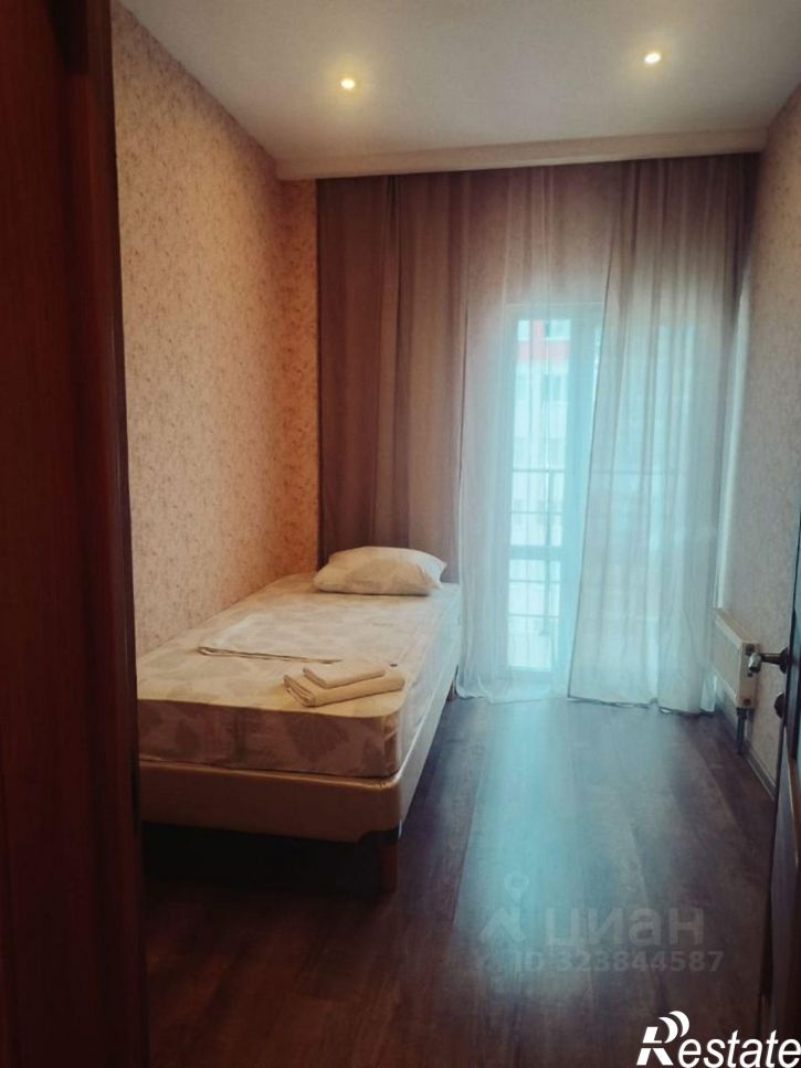 3-комн квартира ул Параллельная, 9/10В,  д. 9/10В