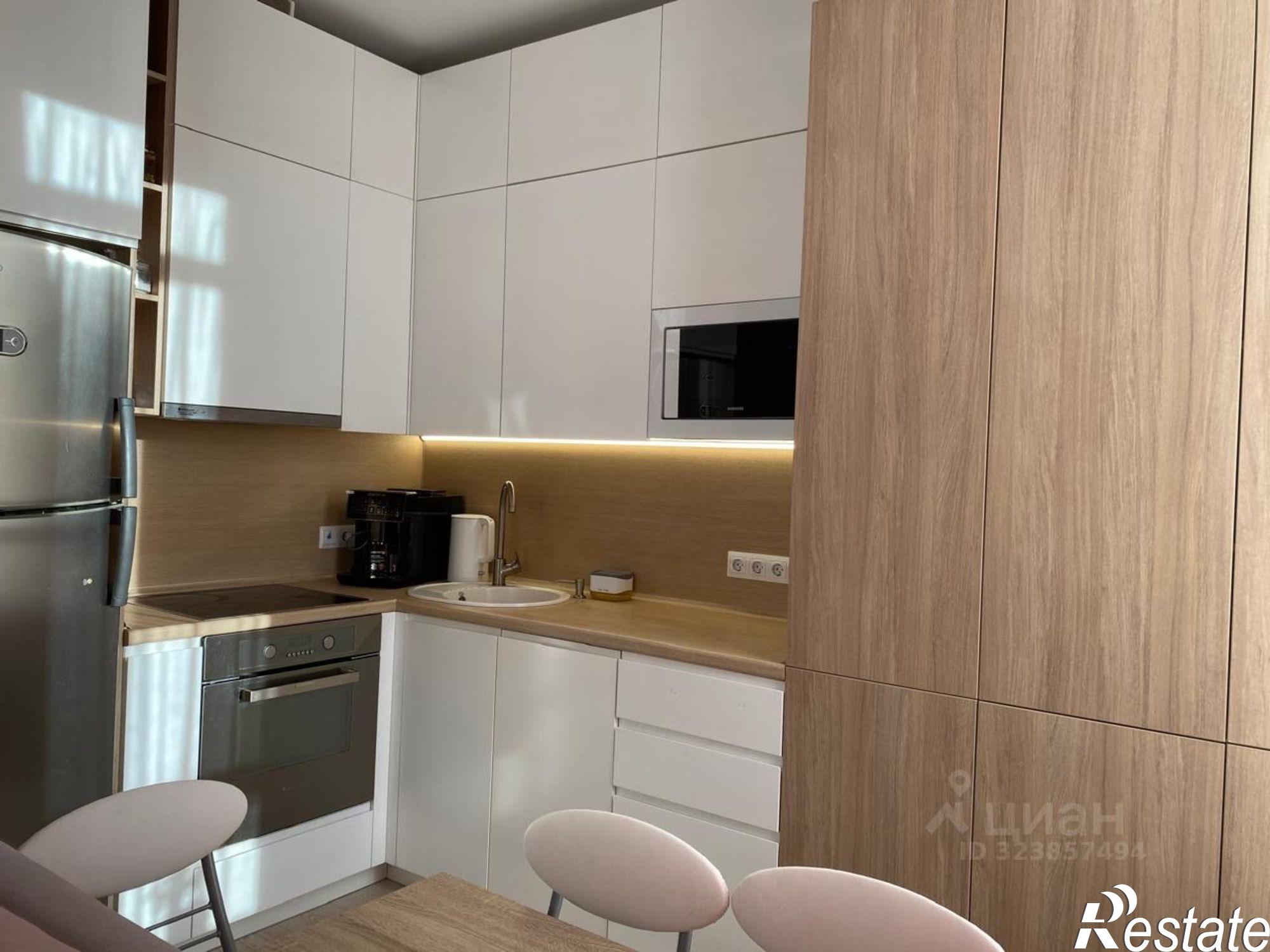 Купить квартиру за 17 000 000 рублей на Армавирская улица, 20А к3