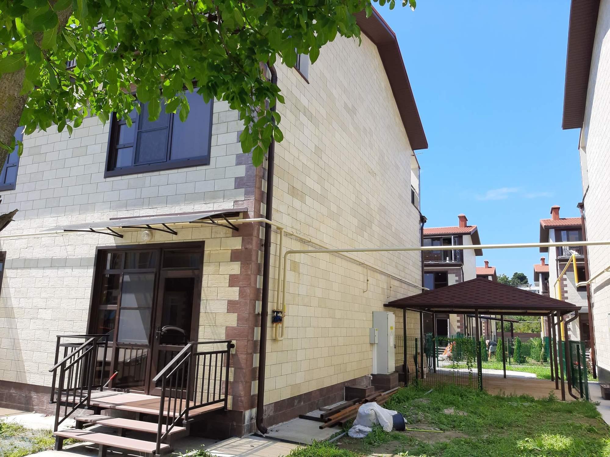 Купить дачу, дом, коттедж за 23 300 000 рублей на Романтиков улица, д.49В2