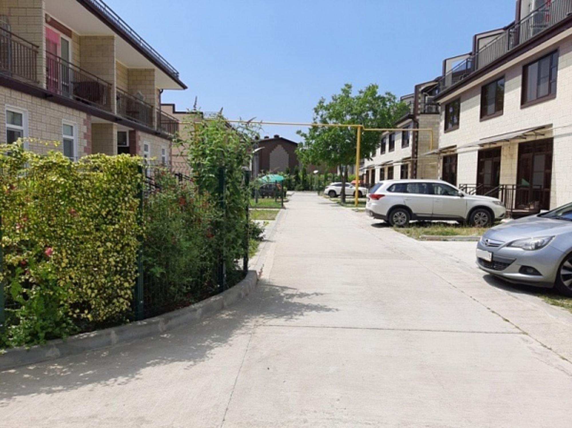 Купить дачу, дом, коттедж за 32 000 000 рублей на Романтиков улица, д.48В10