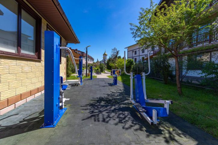 Коттедж/дом Побратимов улица, д.35Б1