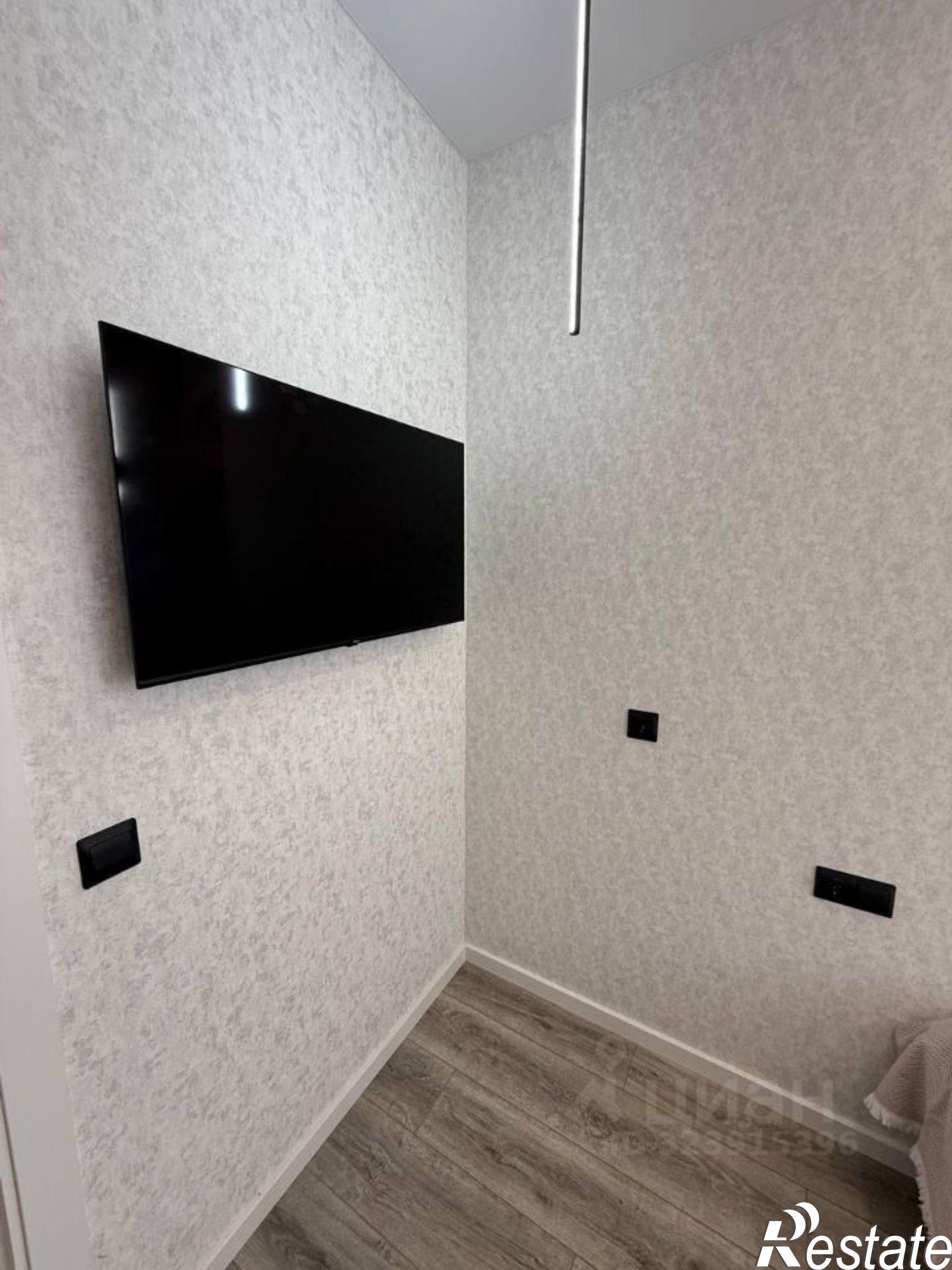 Купить квартиру за 10 000 000 рублей на ул Ясногорская, 16/2