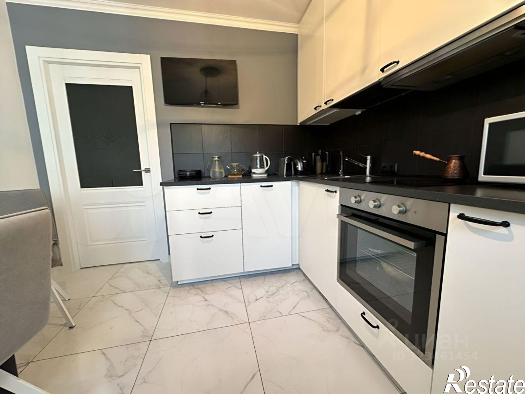 Купить квартиру за 17 900 000 рублей на ул Тепличная, 79