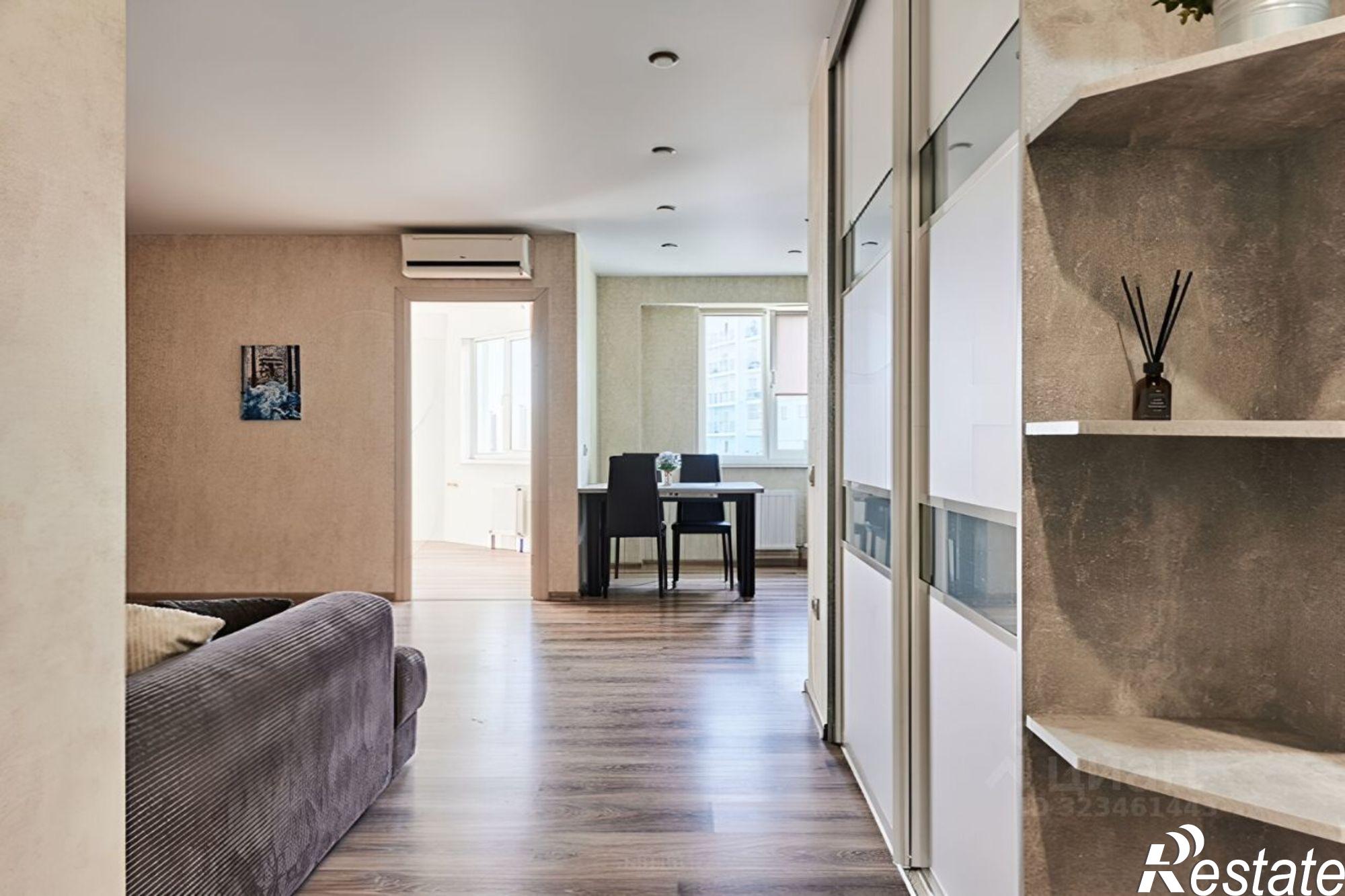 Купить квартиру за 15 900 000 рублей на ул Тепличная, 65 2