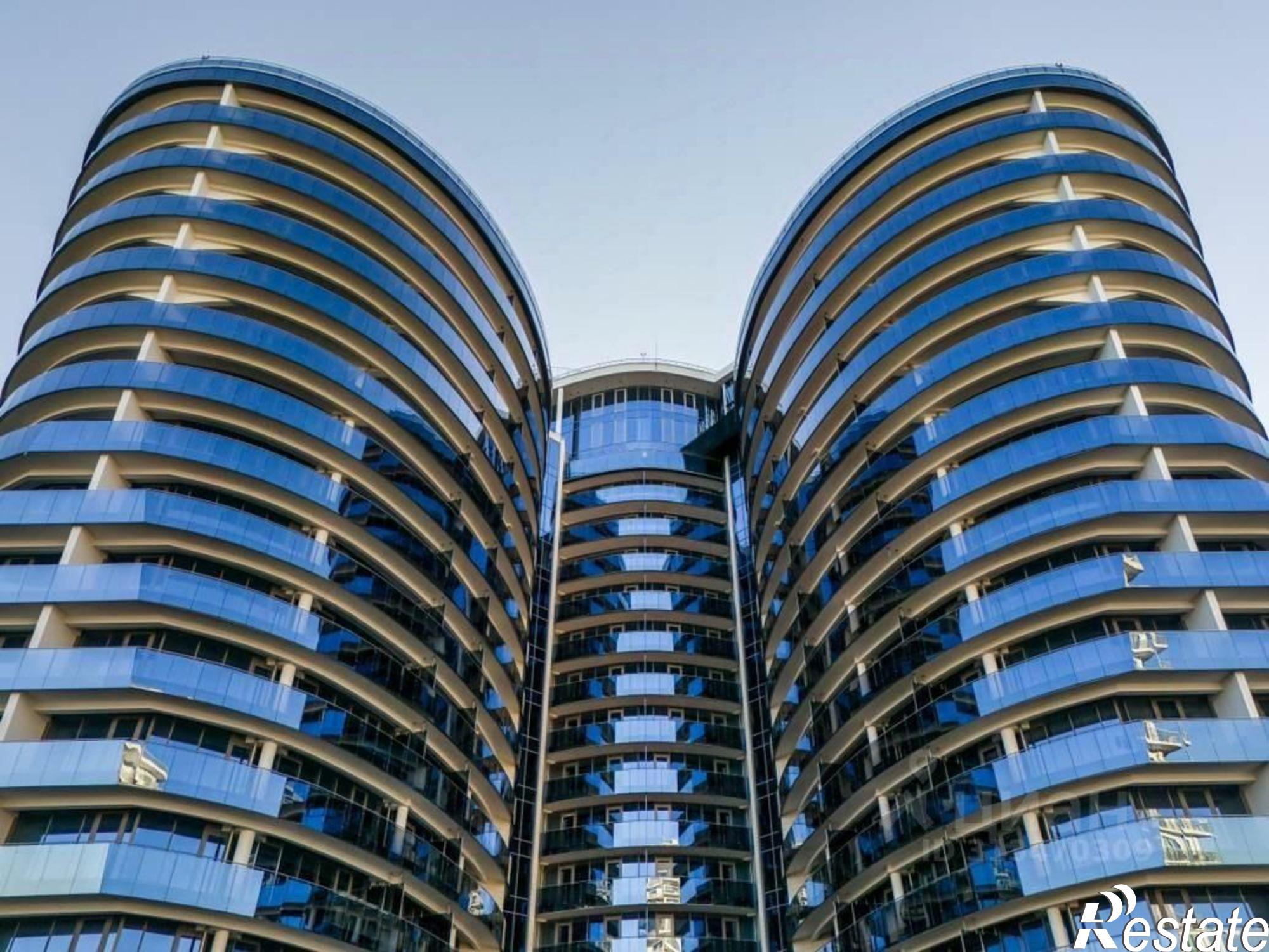 Купить квартиру за 32 725 000 рублей на Курортный проспект, 108