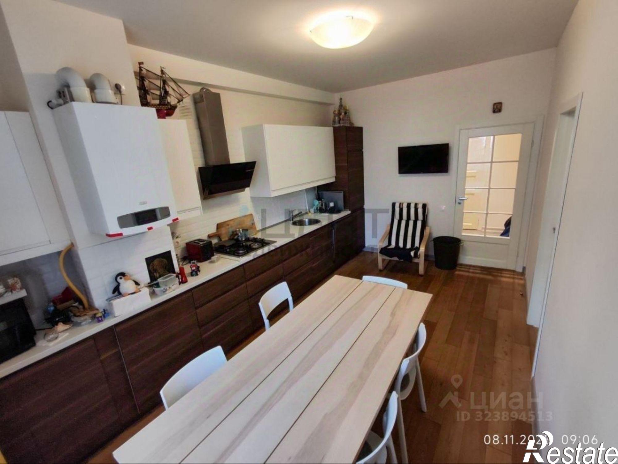 Купить квартиру за 10 500 000 рублей на улица Сьянова, 16