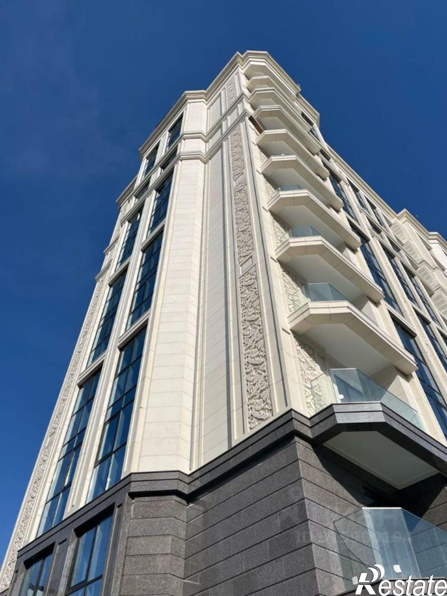 Купить квартиру за 15 147 000 рублей на Полтавская улица, 21А