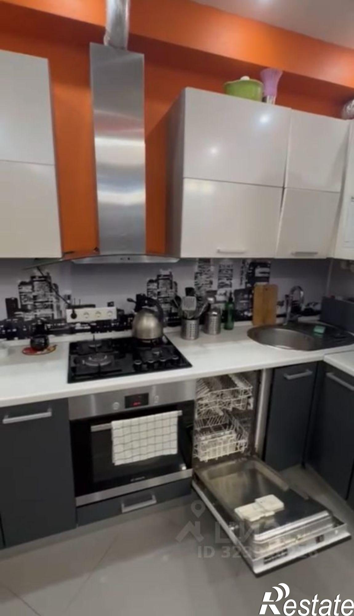 Сдать квартиру за 45 000 рублей на Клубничная улица, 110