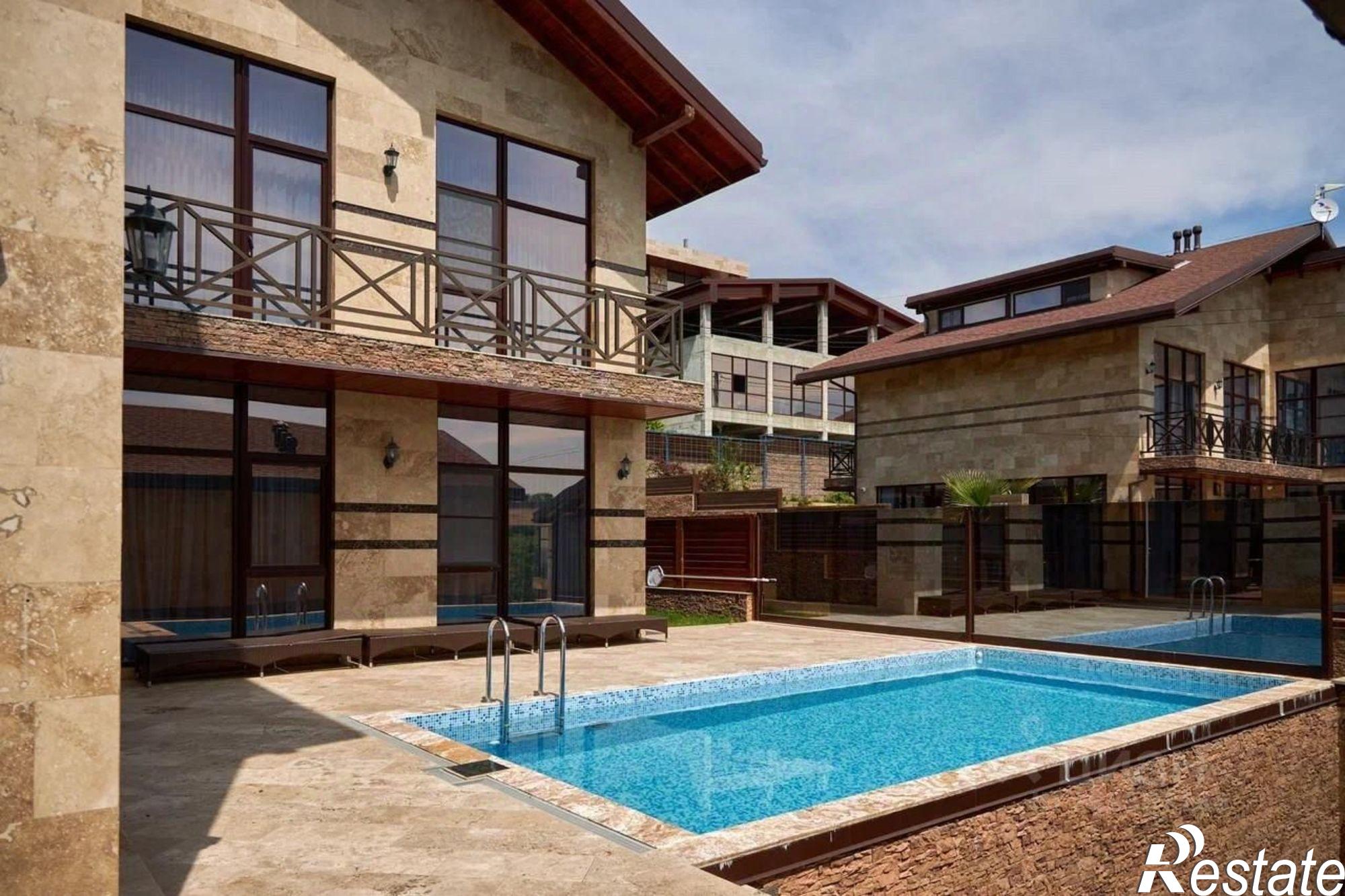 Сдать дачу, дом, коттедж за 700 000 рублей на городской округ Сочи