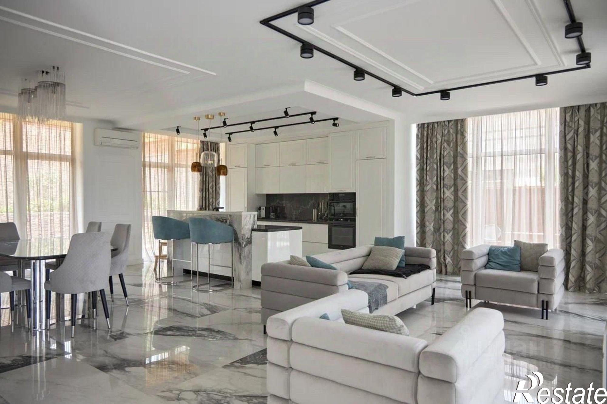 Сдать дачу, дом, коттедж за 700 000 рублей на городской округ Сочи