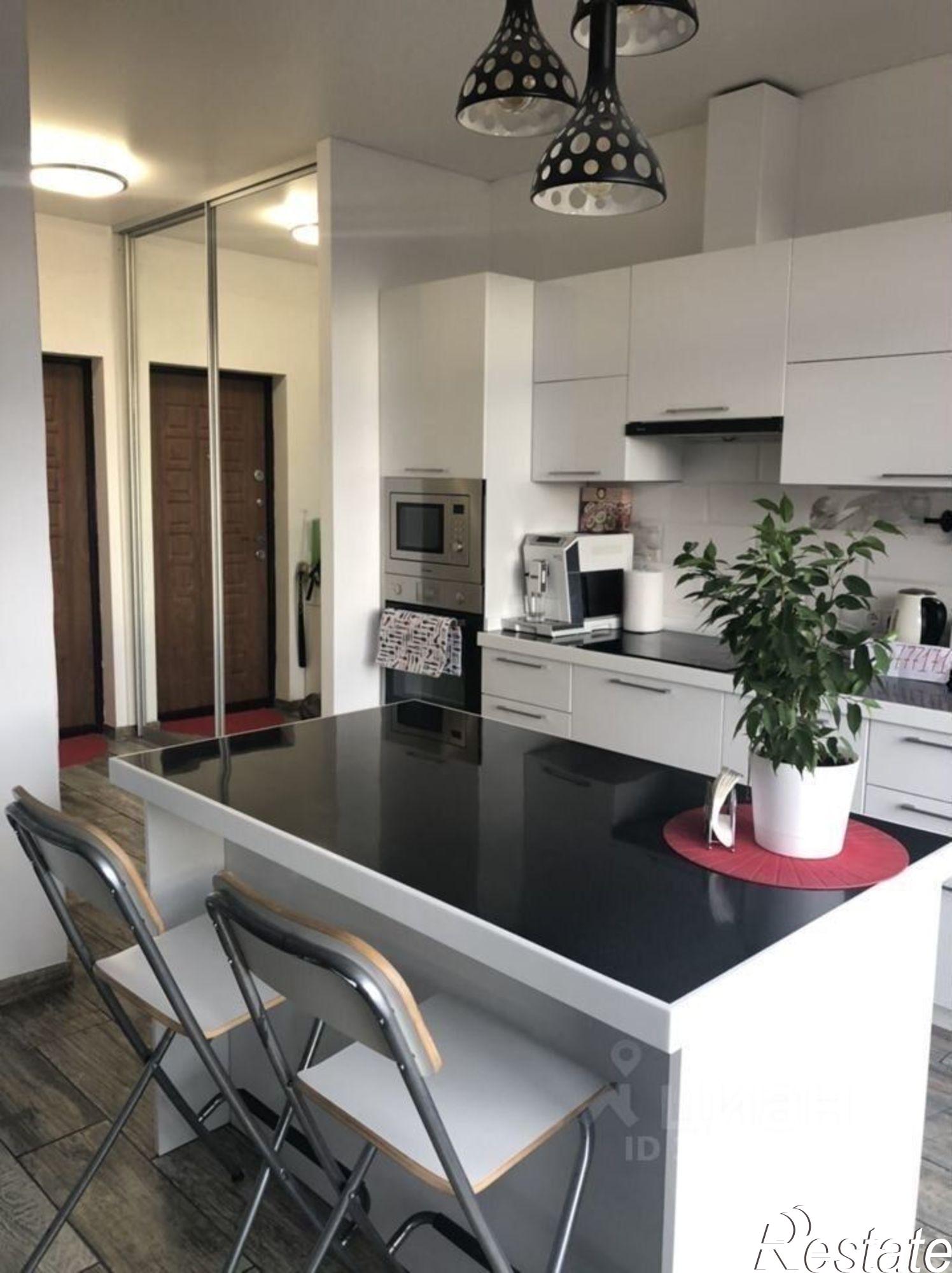 Сдать квартиру за 105 000 рублей на Октябрьский пер, 2