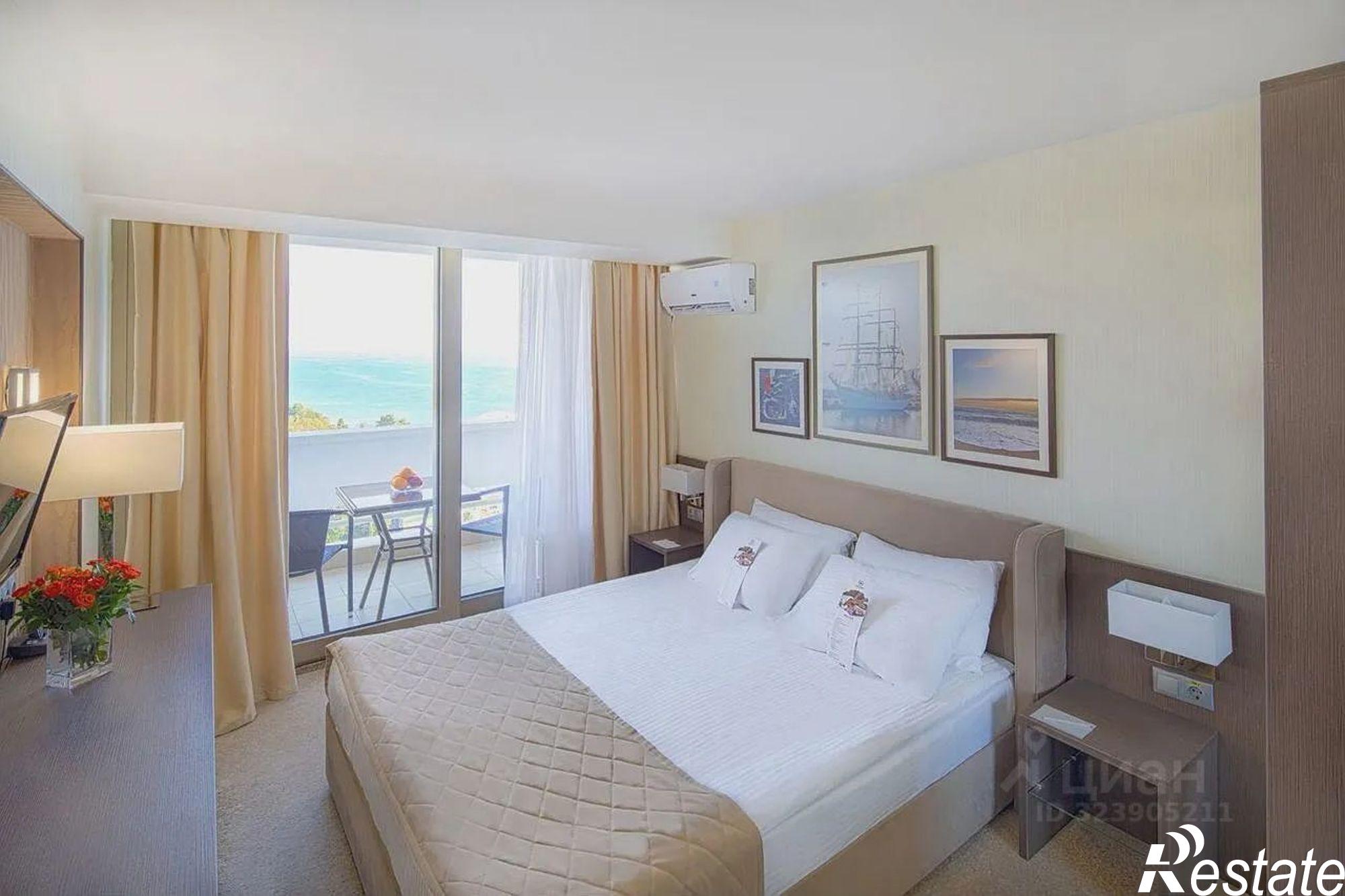 Купить квартиру за 9 000 000 рублей на ул Черноморская, 3