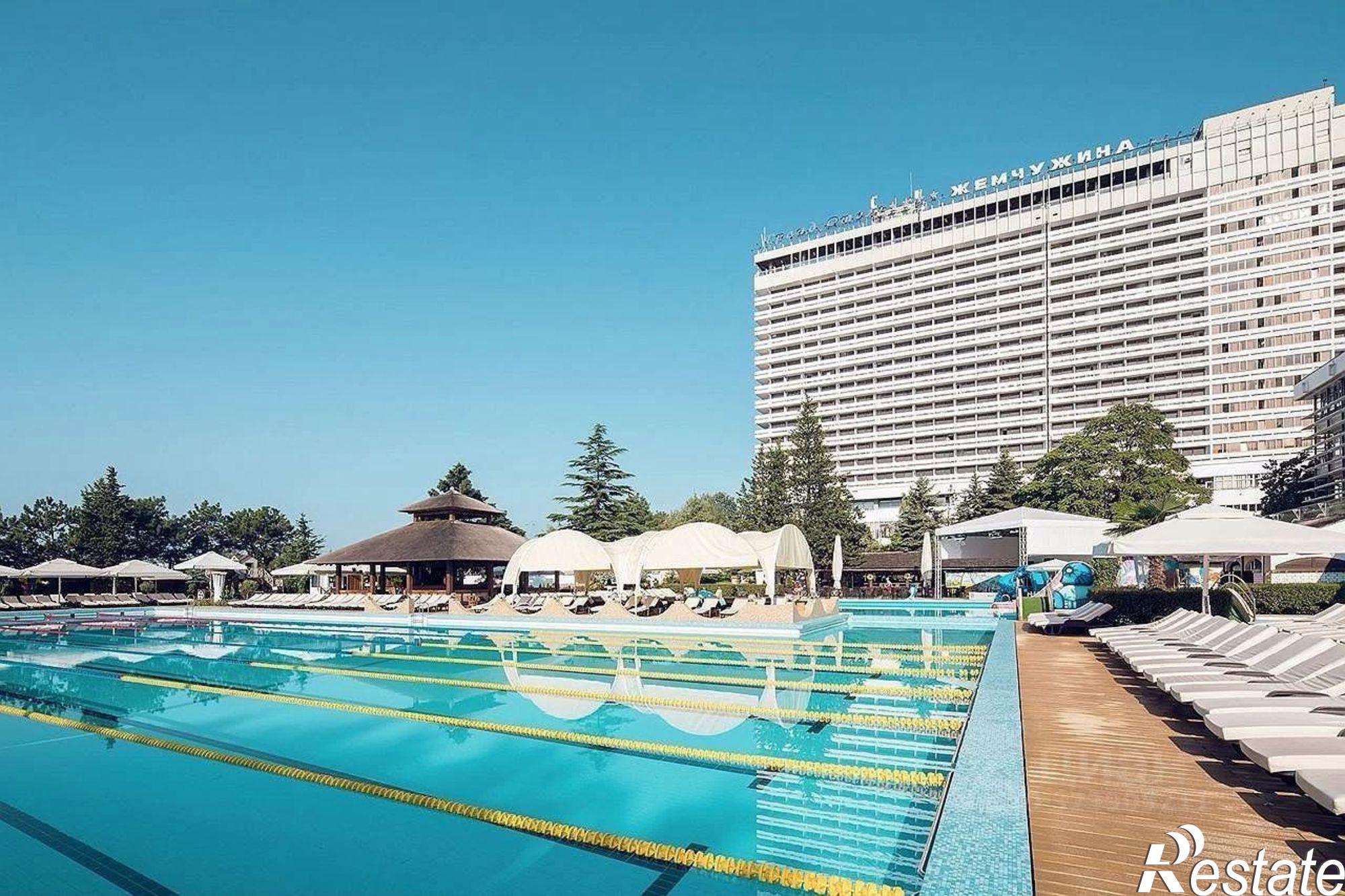 Купить квартиру за 9 000 000 рублей на ул Черноморская, 3