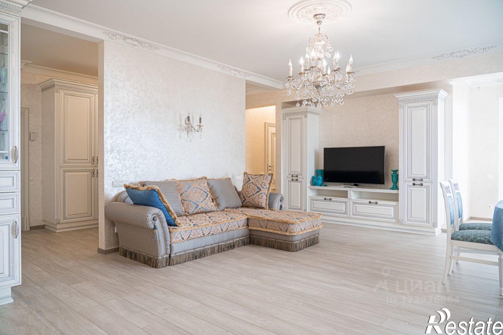 Купить квартиру за 37 000 000 рублей на ул Юных Ленинцев, 10