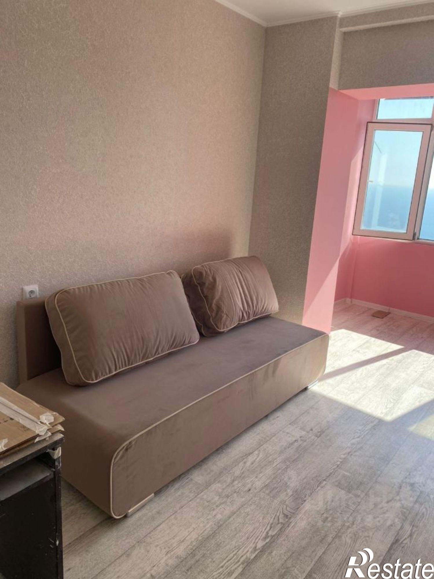 Купить комнату за 5 700 000 рублей на улица Возрождения, 22