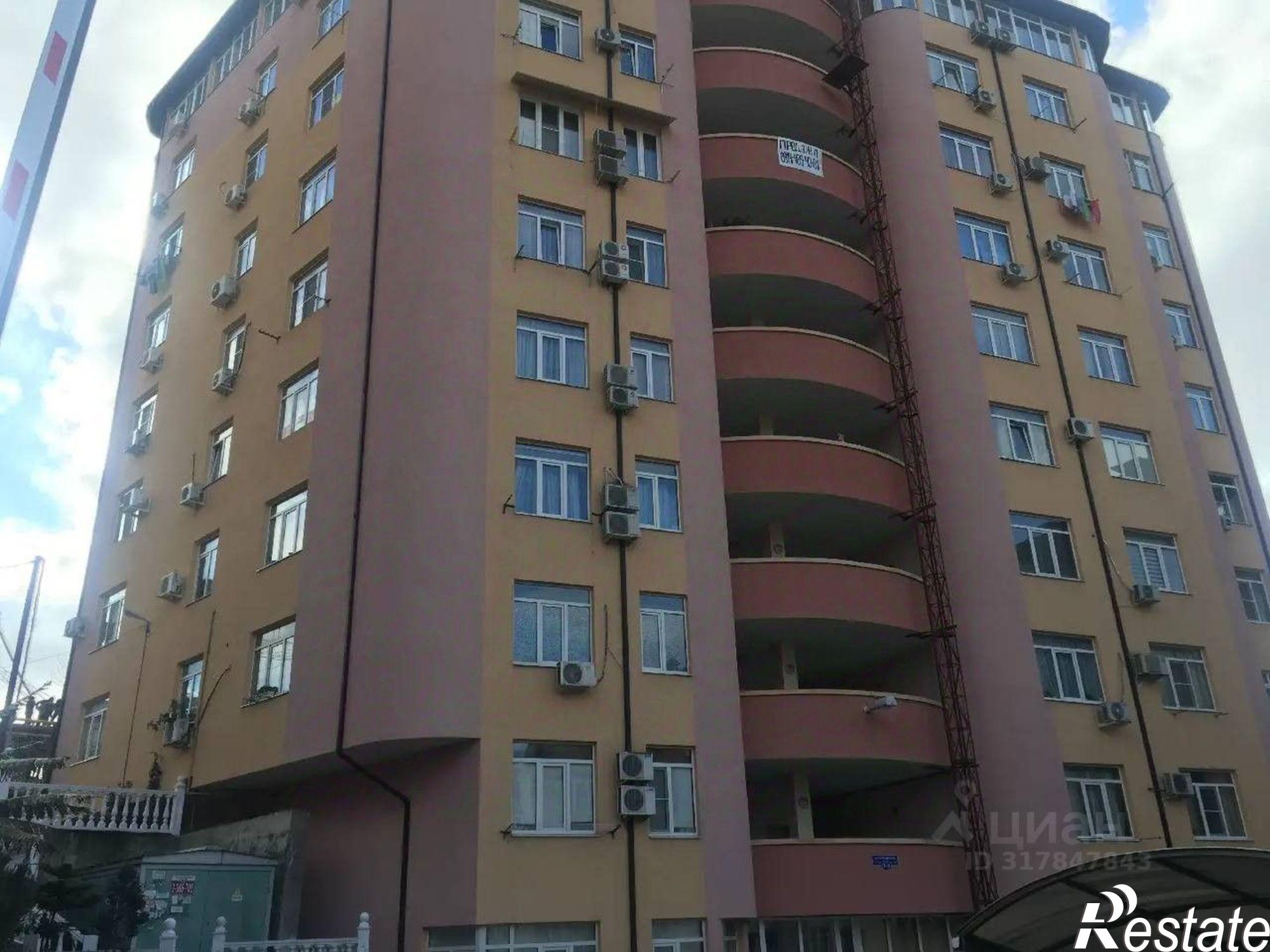 Купить квартиру за 10 000 000 рублей на ул Клубничная, 15Б