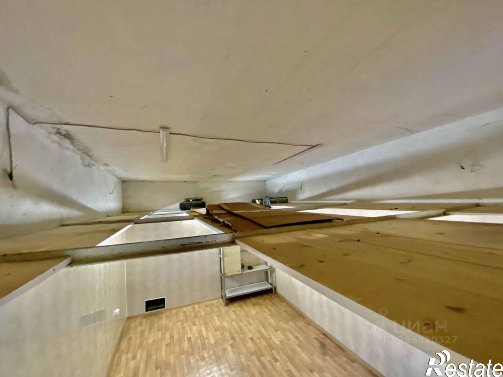 Купить гараж, место в паркинге за 5 500 000 рублей на ул Конституции СССР, 10/1