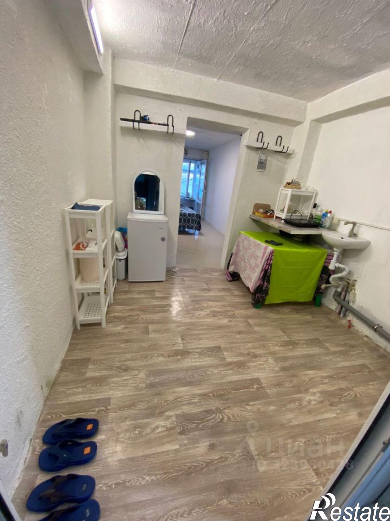 Купить гараж, место в паркинге за 3 500 020 рублей на ул Азовская, 17