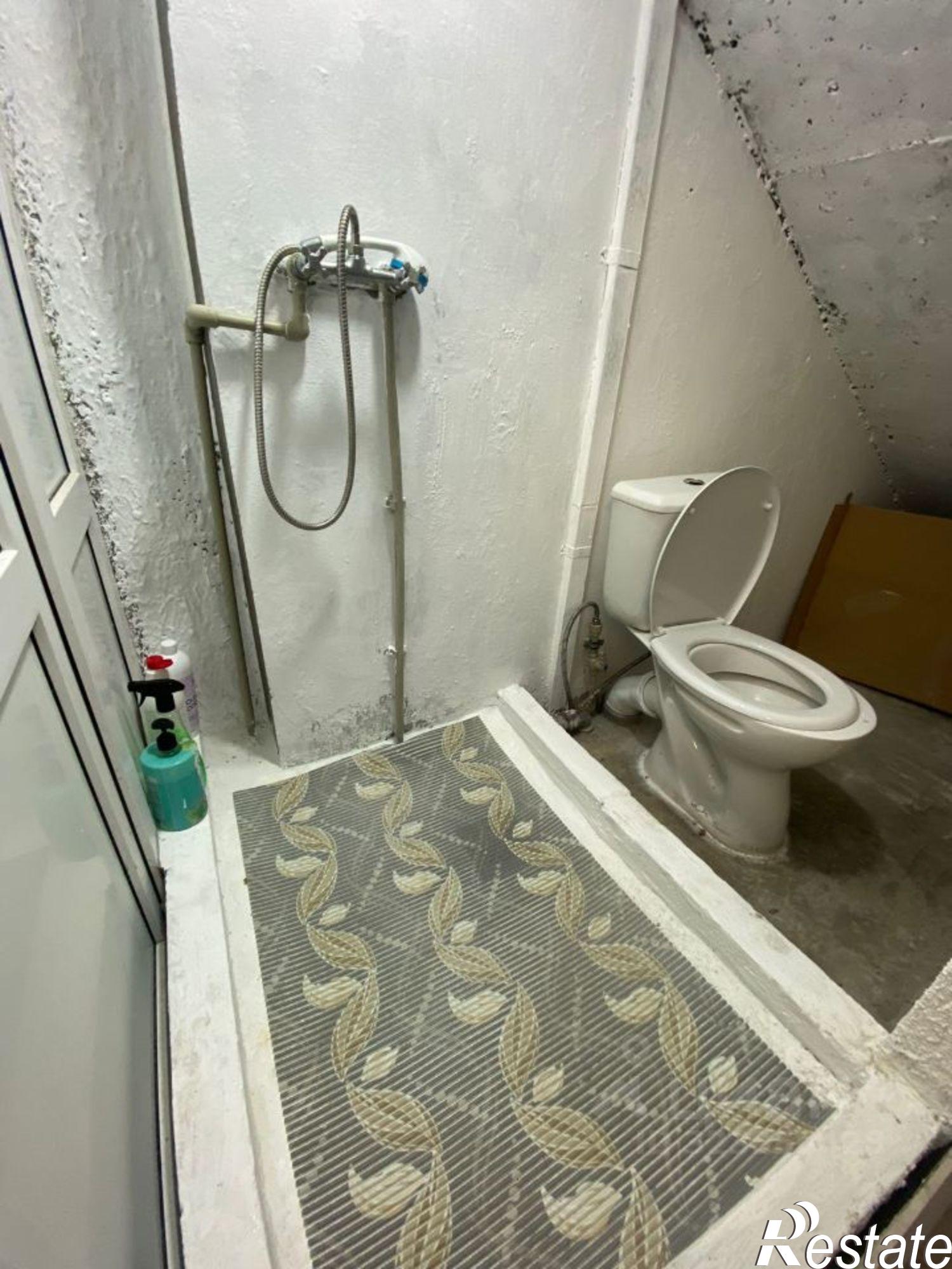 Купить гараж, место в паркинге за 3 500 020 рублей на ул Азовская, 17