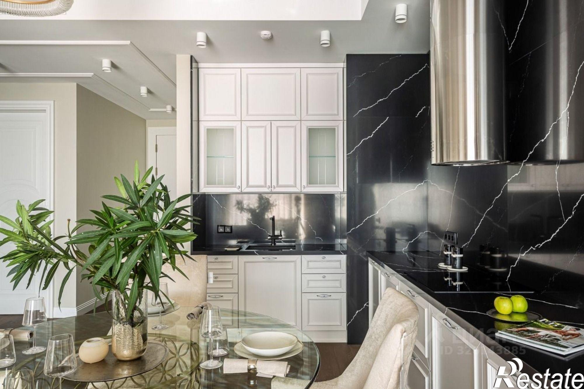 Купить квартиру за 7 600 000 рублей на Курортный пр-кт, 105