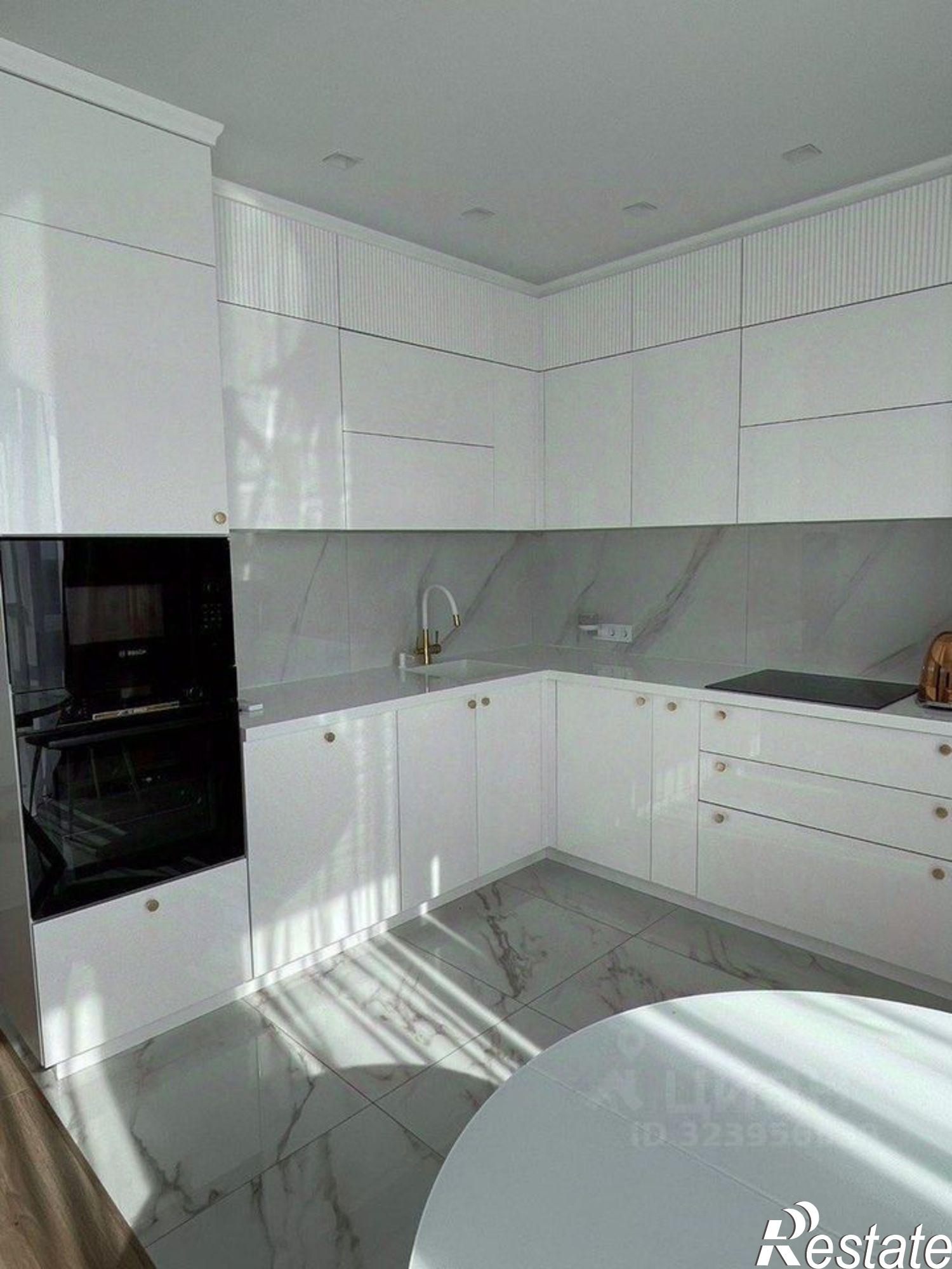 Купить квартиру за 20 200 000 рублей на ул Пластунская, 123А 1