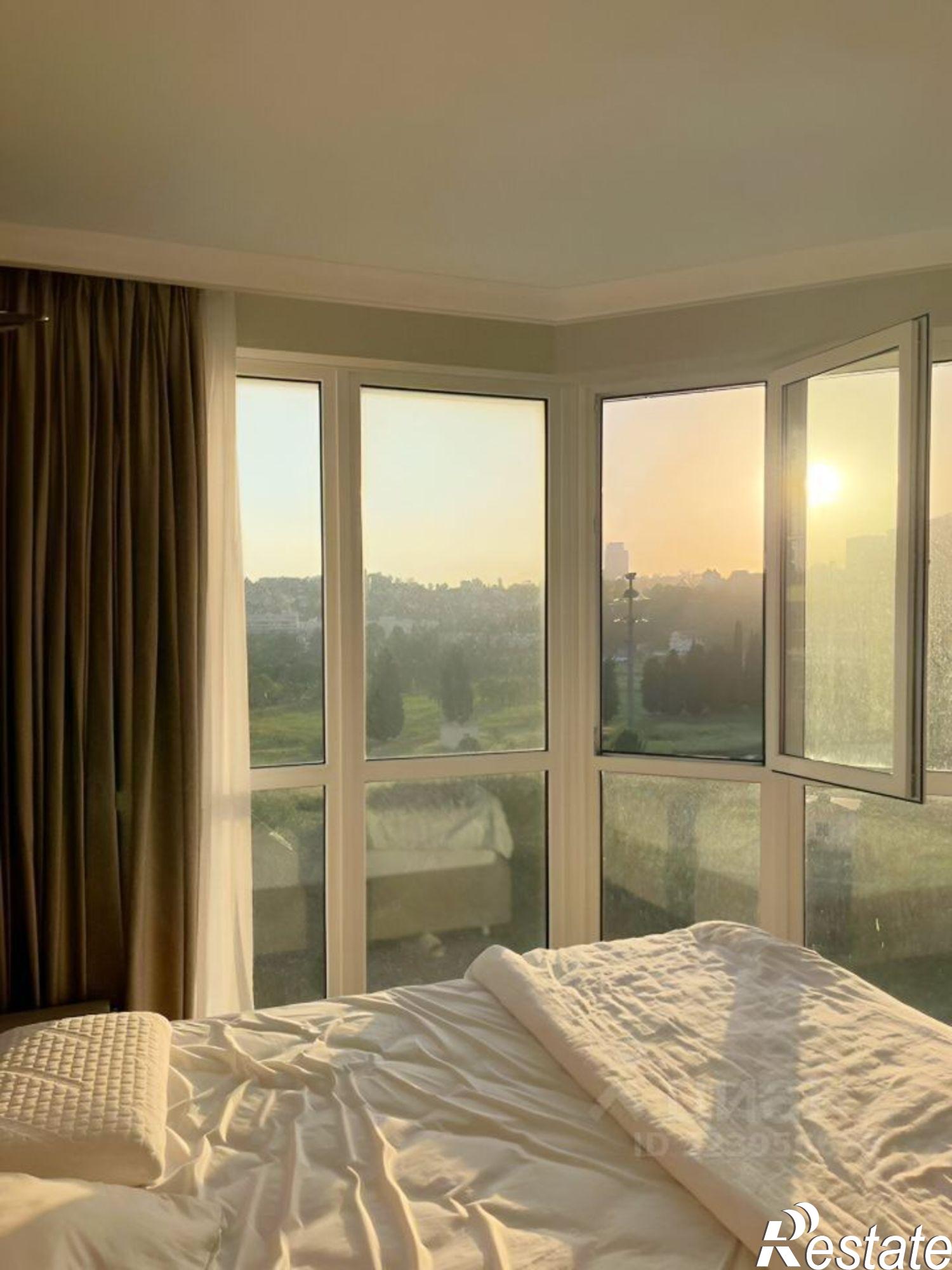 Купить квартиру за 20 200 000 рублей на ул Пластунская, 123А 1