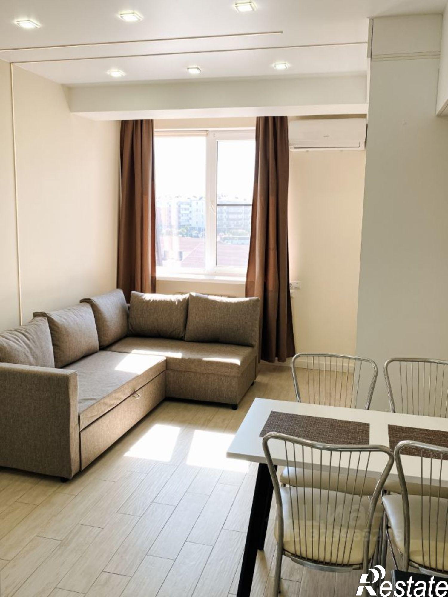 Сдать квартиру за 50 000 рублей на Таврическая улица, 1/6