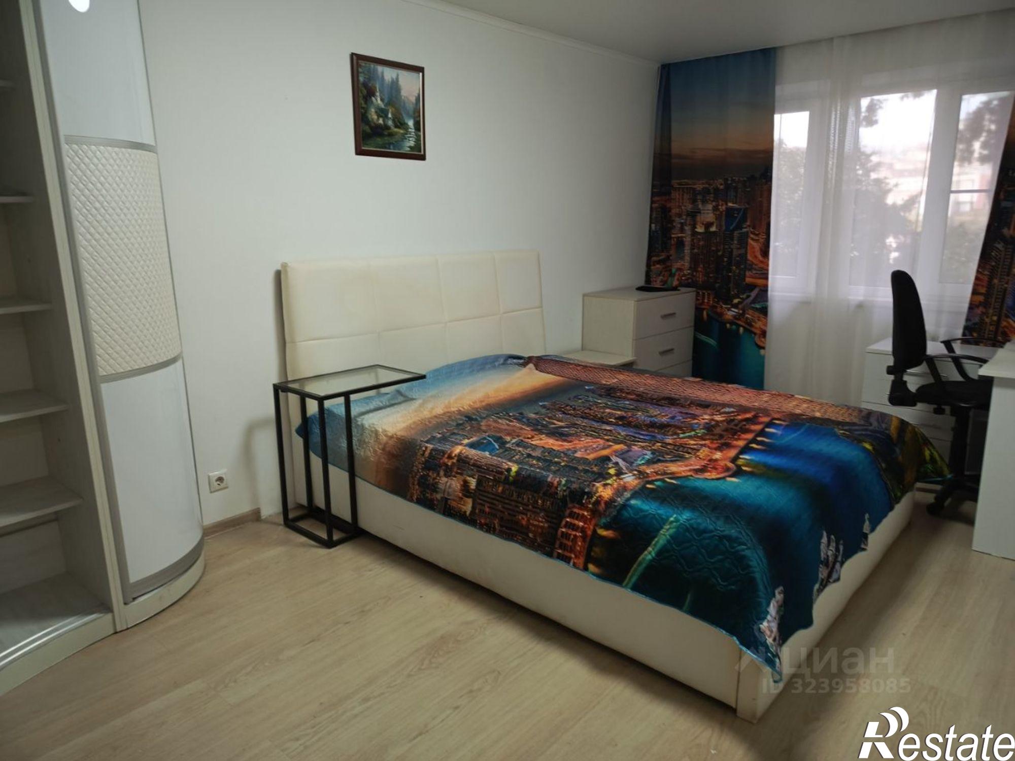 Сдать квартиру за 90 000 рублей на улица Голубые Дали, 2