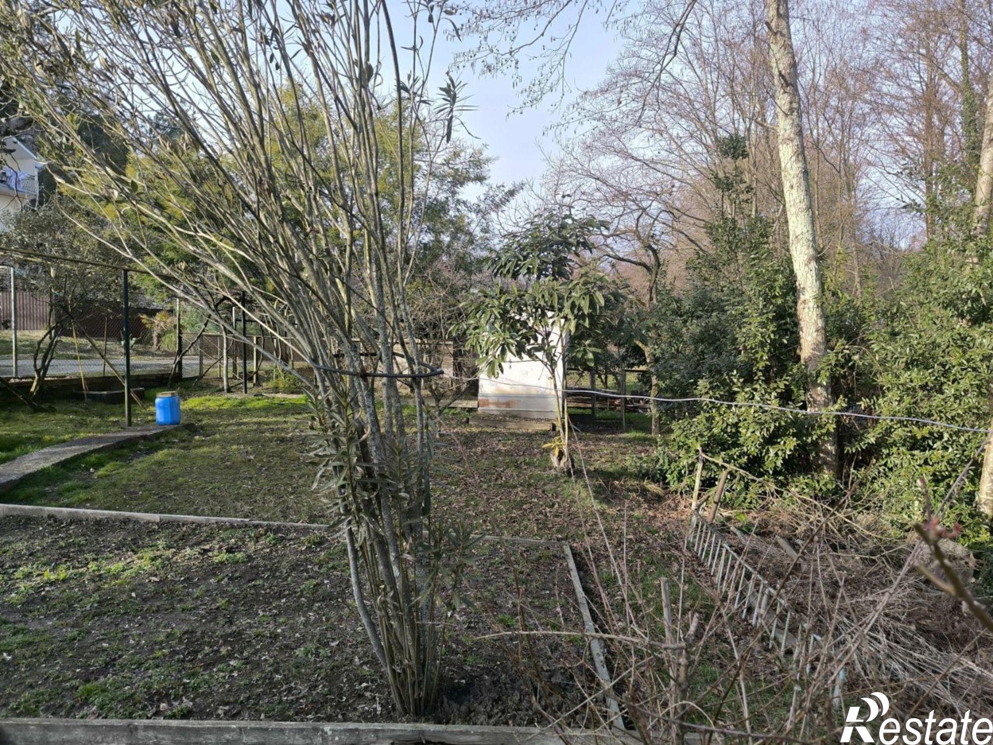 Купить дачу, дом, коттедж за 25 000 000 рублей на Придорожная улица, 4