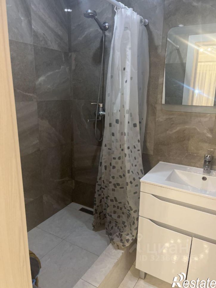 2-комн квартира Вишневый пер, 143,  д. 143