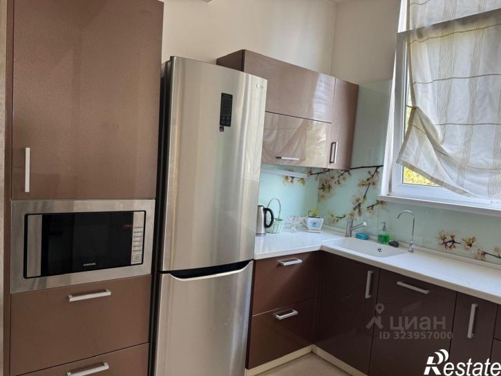 3-комн квартира ул Туапсинская, 9/2,  д. 9/2