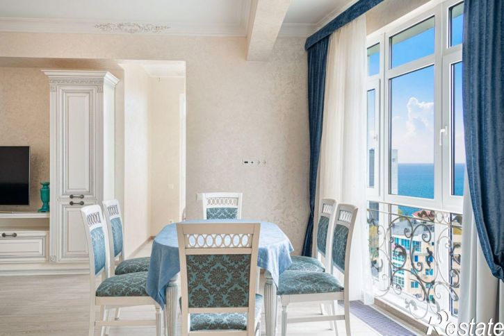 3-комн квартира ул Юных Ленинцев, 10,  д. 10