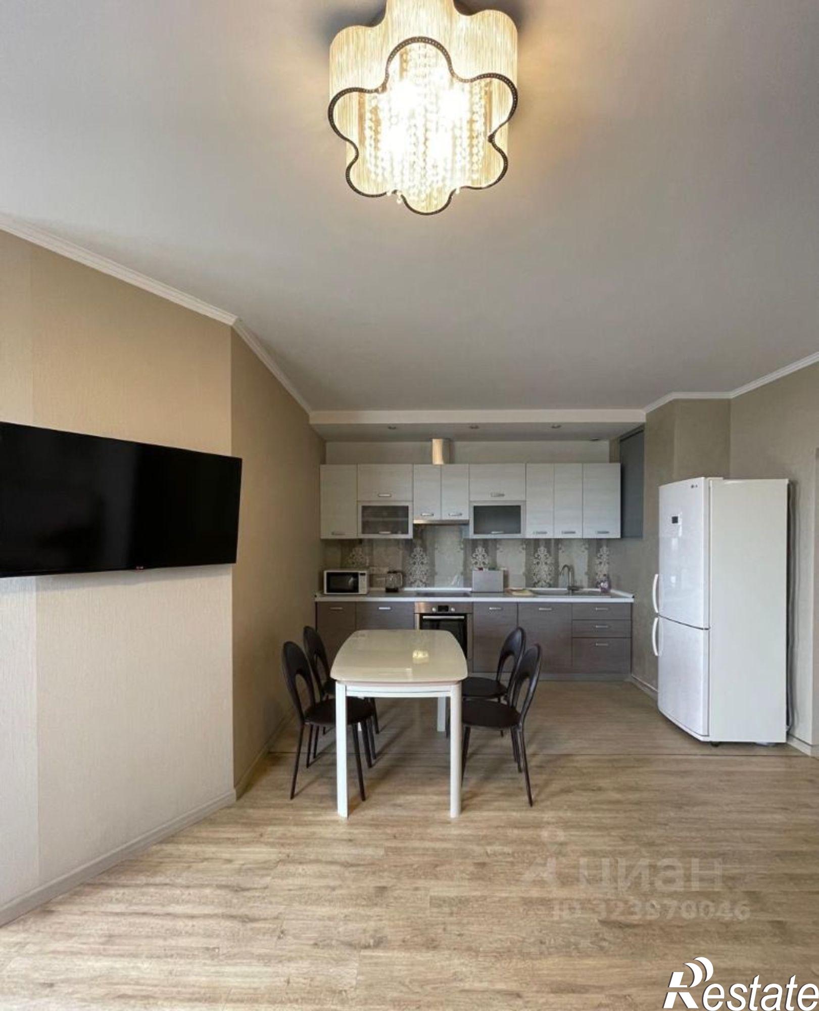 Сдать квартиру за 70 000 рублей на улица Кирова, 30