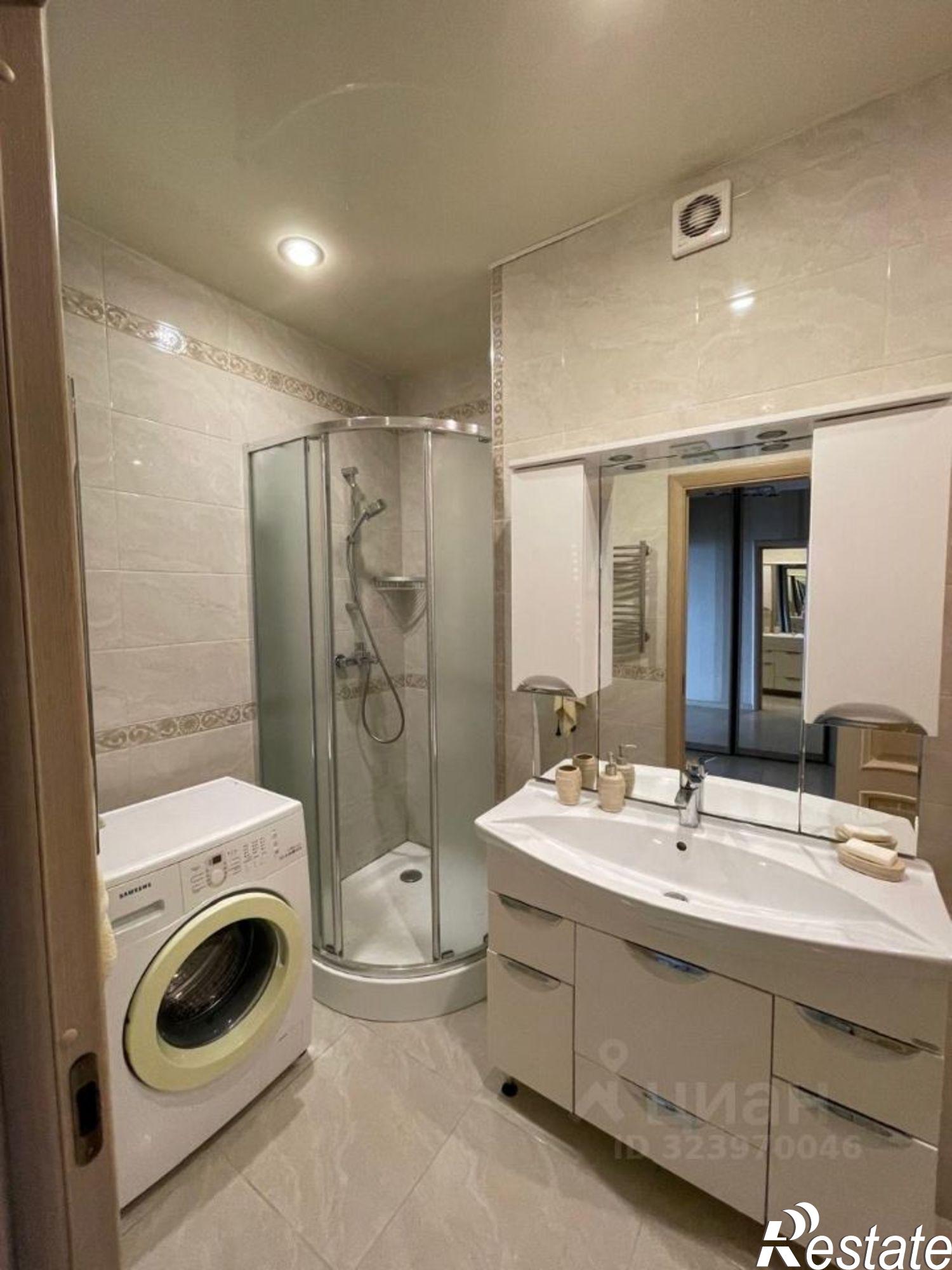 Сдать квартиру за 70 000 рублей на улица Кирова, 30