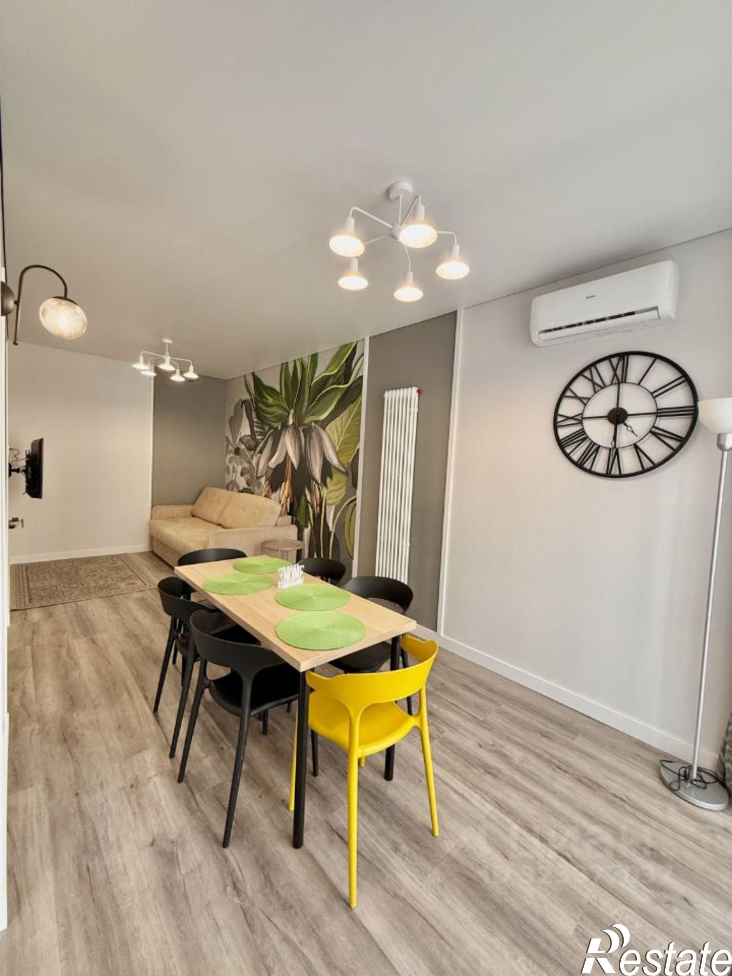 Сдать квартиру за 165 000 рублей на переулок Горького, 24