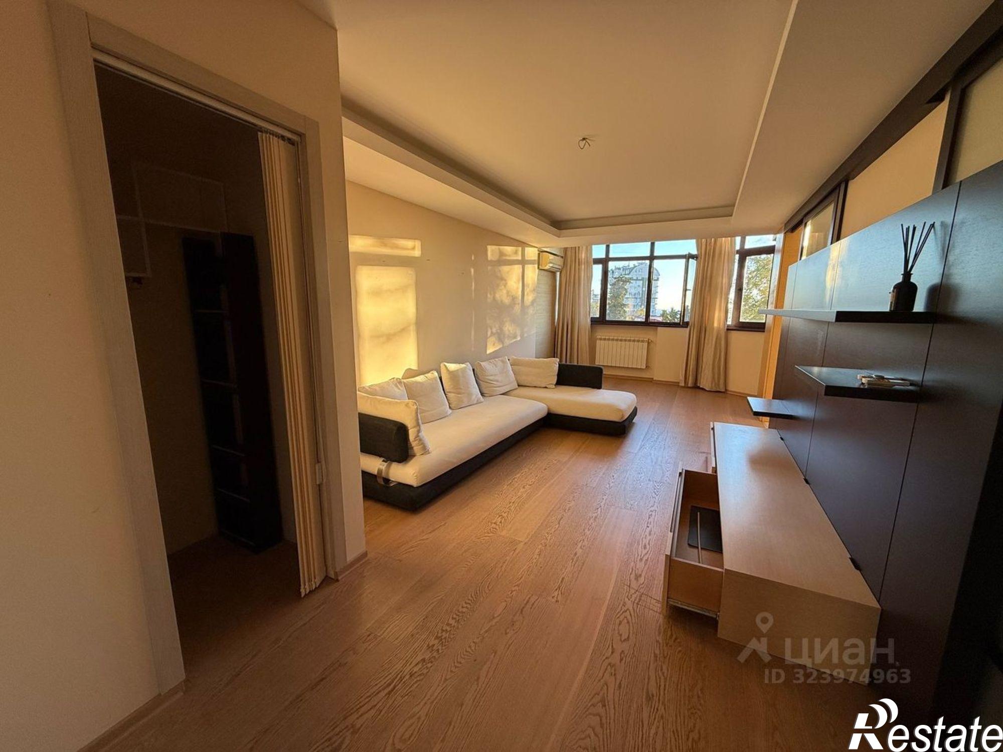 Купить квартиру за 27 000 000 рублей на ул Учительская, 18В