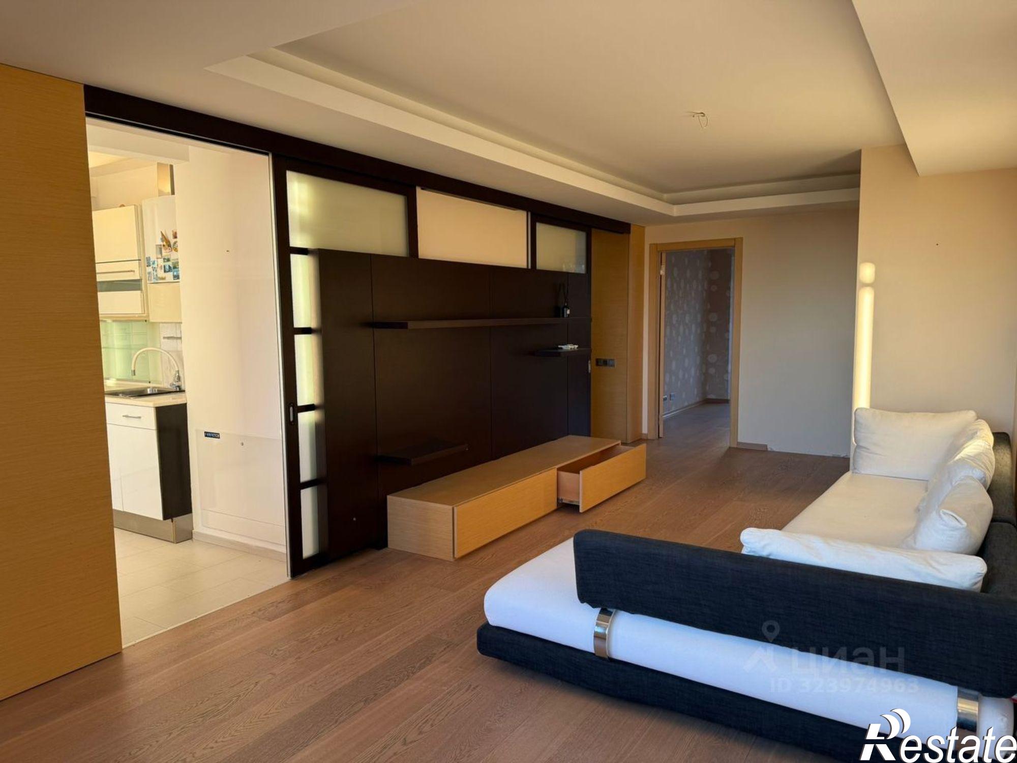 Купить квартиру за 27 000 000 рублей на ул Учительская, 18В