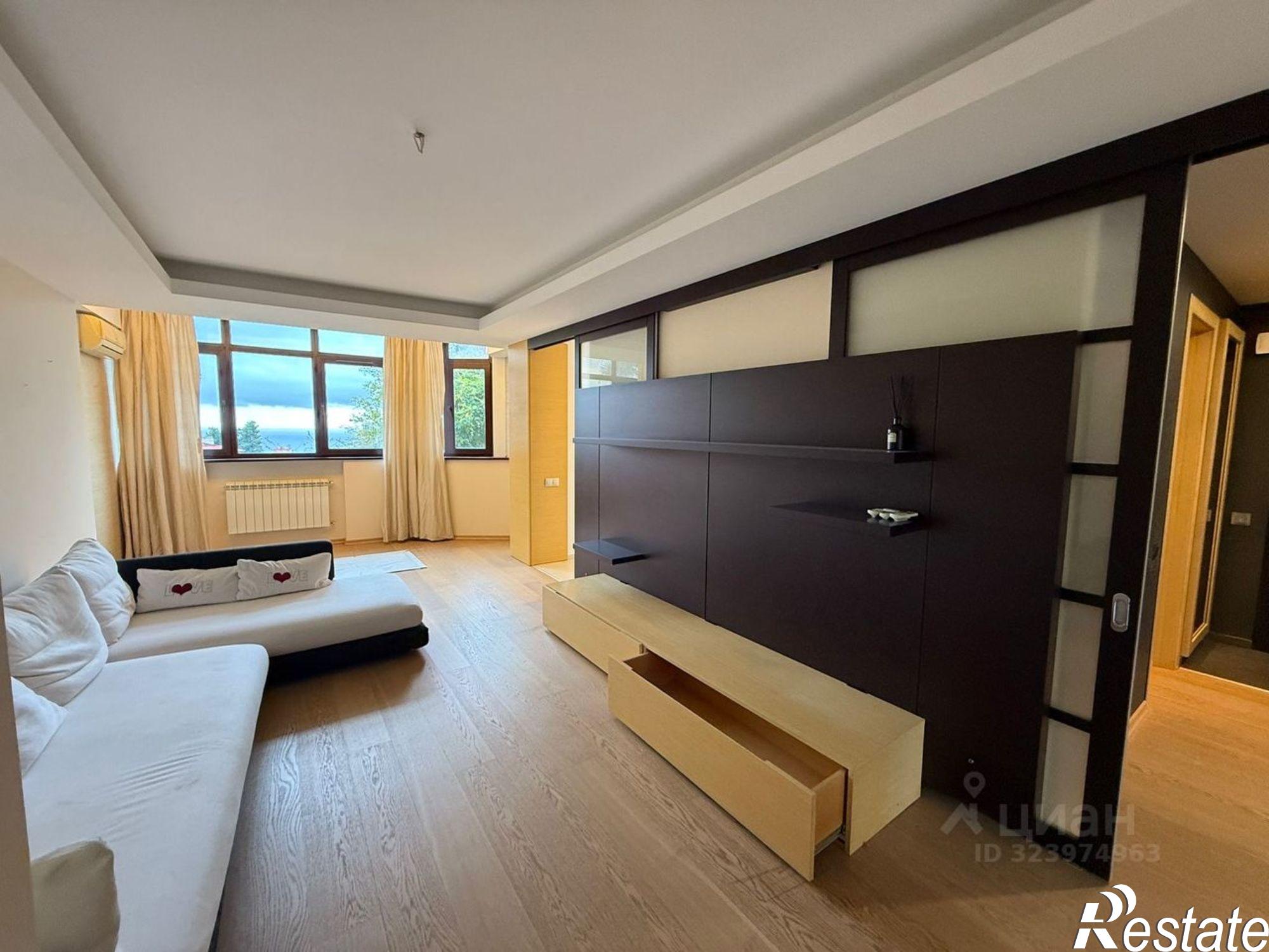 Купить квартиру за 27 000 000 рублей на ул Учительская, 18В